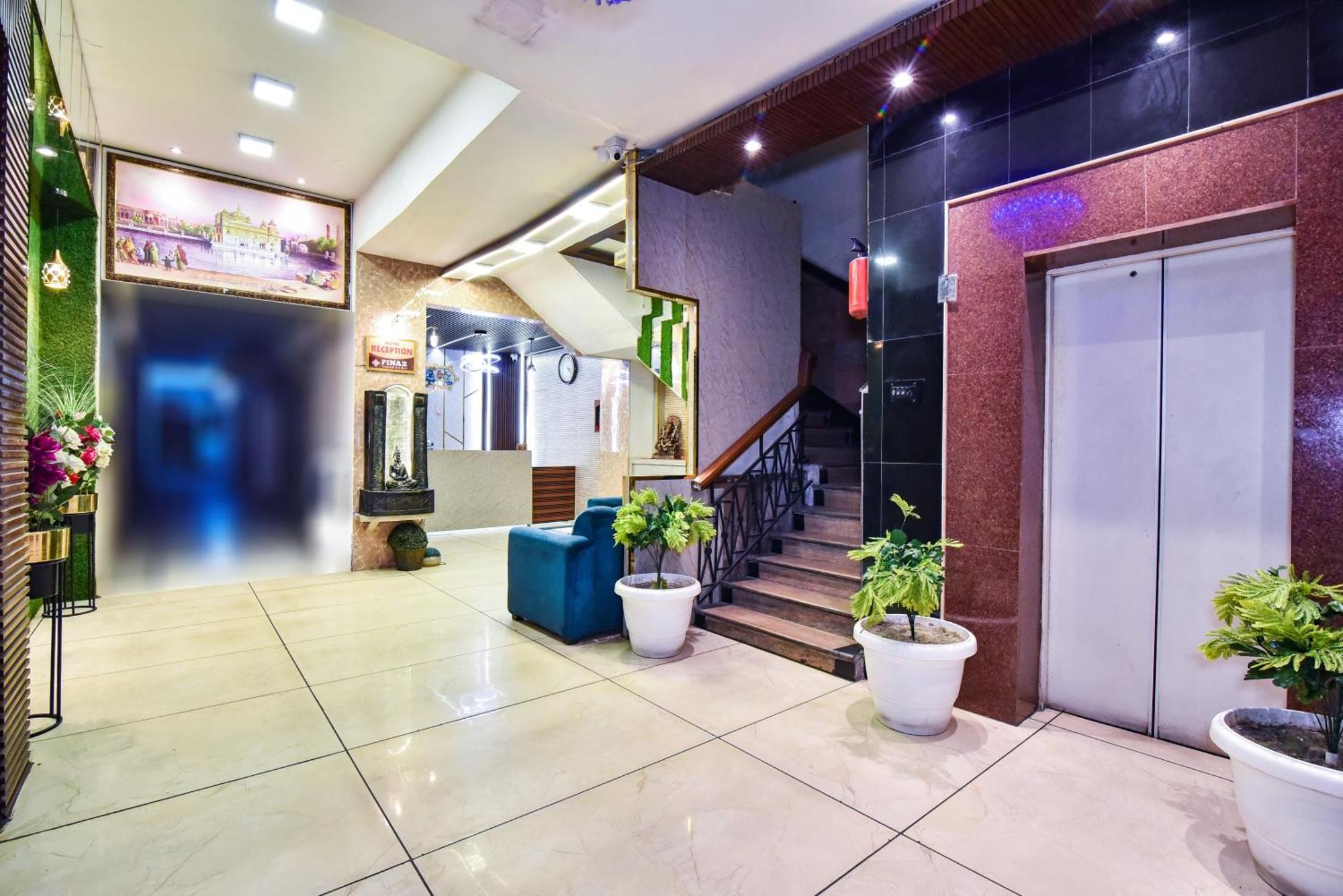 Pinaz Royale Hotel Amritsar Eksteriør billede