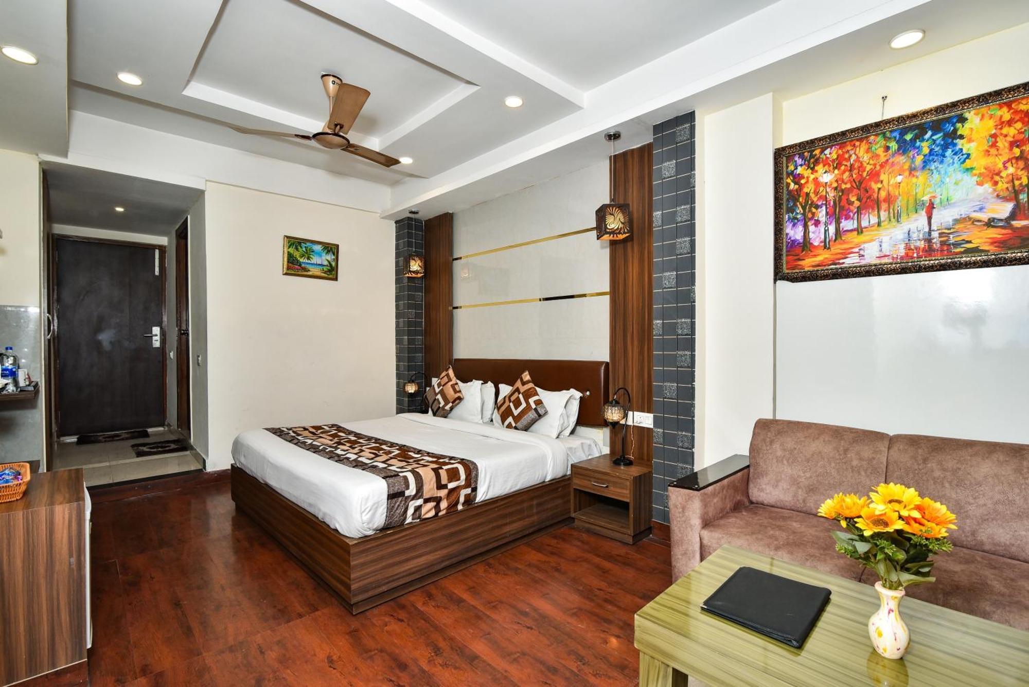 Pinaz Royale Hotel Amritsar Eksteriør billede