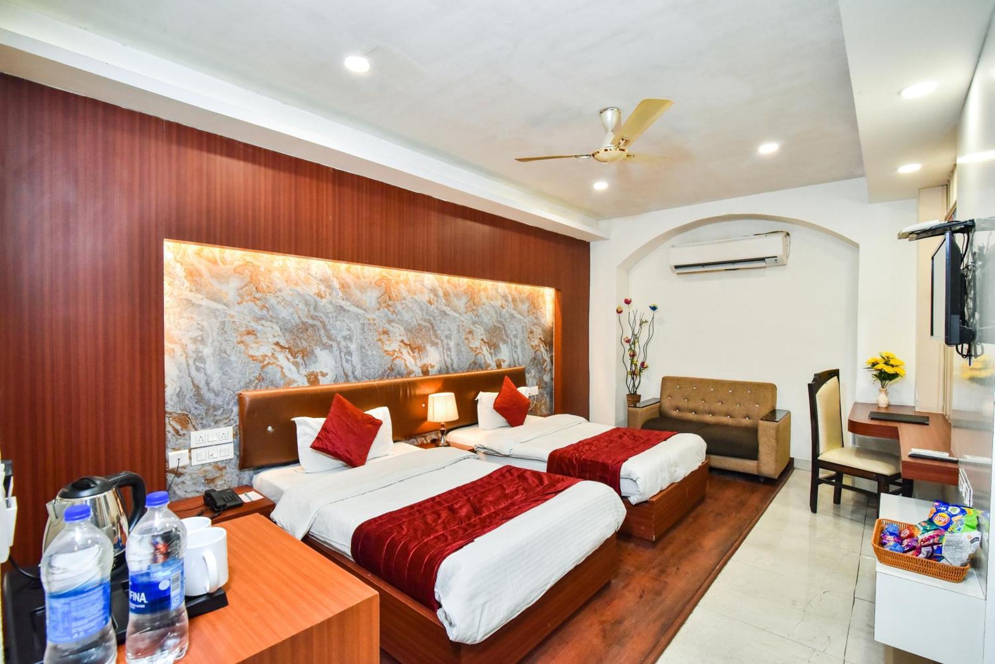 Pinaz Royale Hotel Amritsar Eksteriør billede