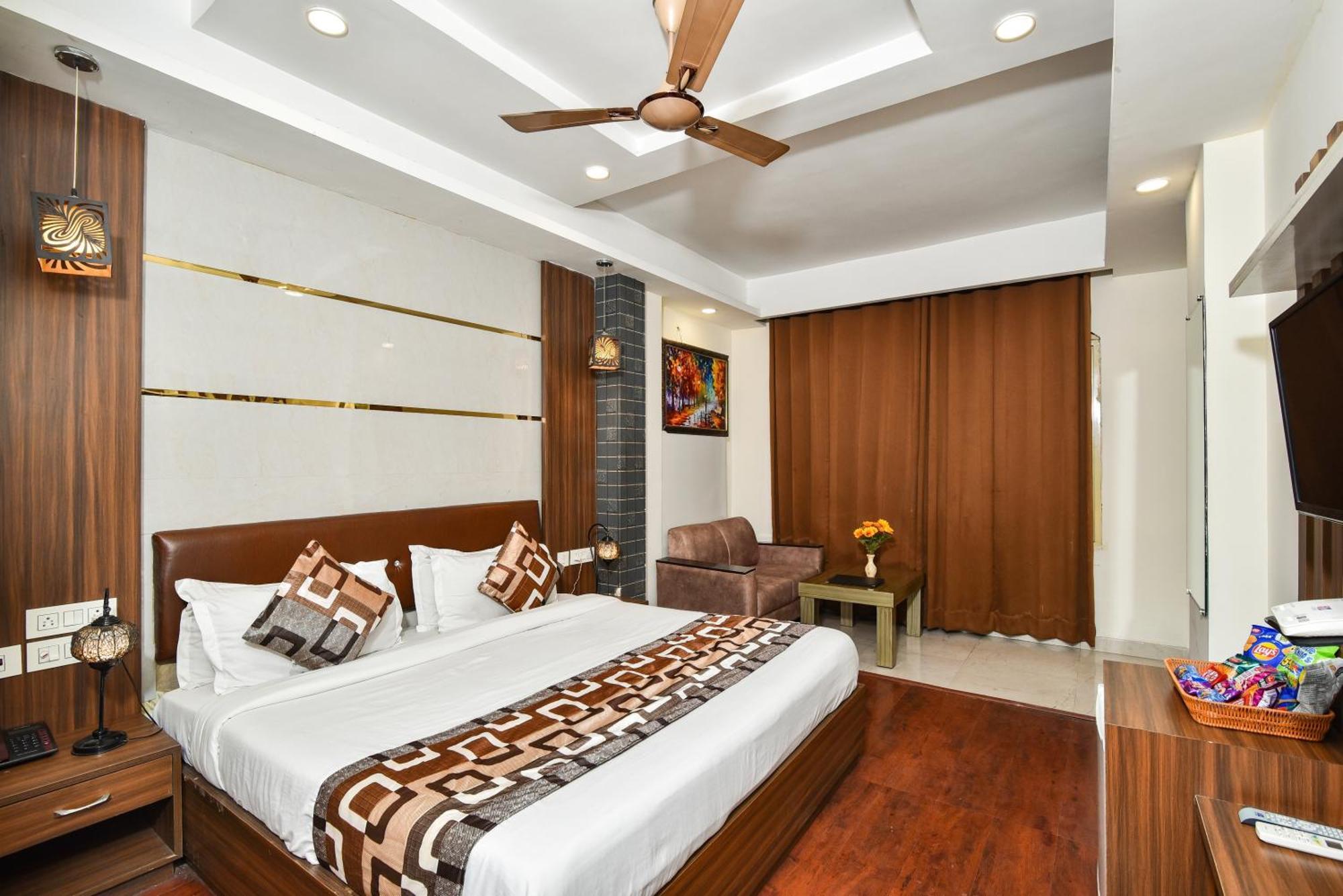 Pinaz Royale Hotel Amritsar Eksteriør billede