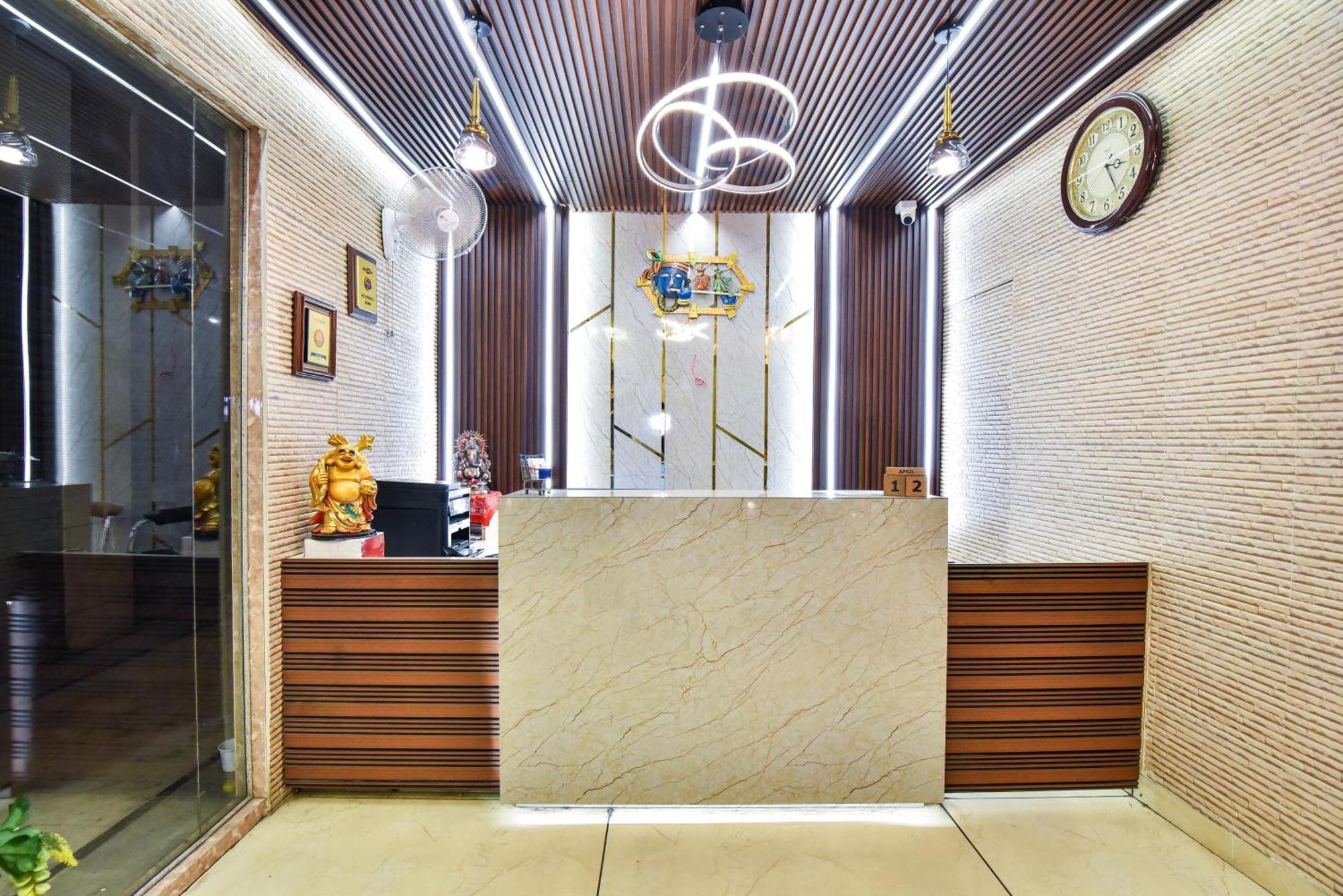 Pinaz Royale Hotel Amritsar Eksteriør billede