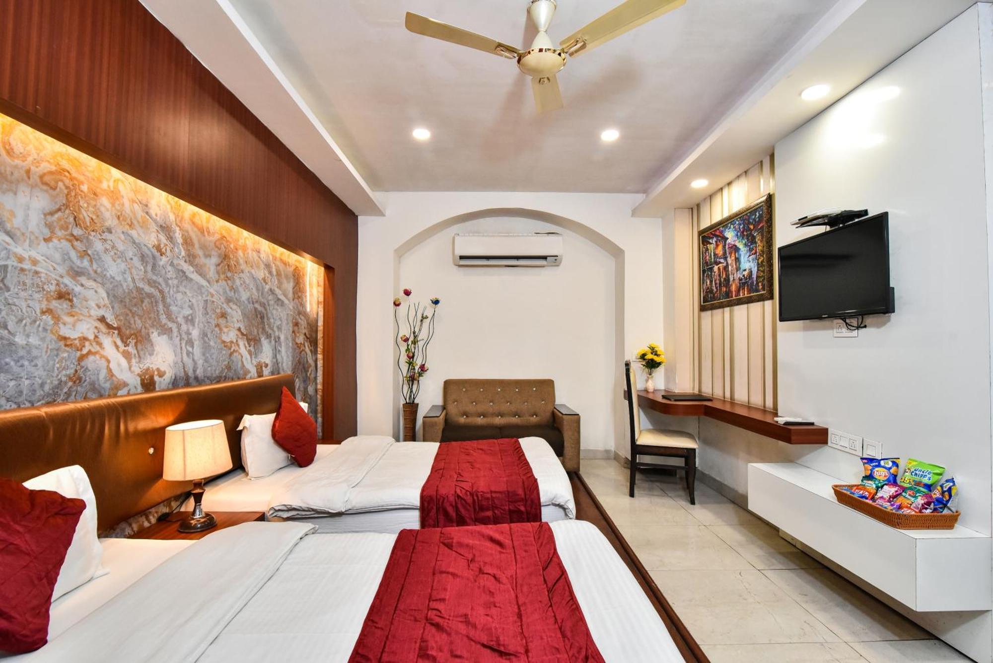 Pinaz Royale Hotel Amritsar Eksteriør billede